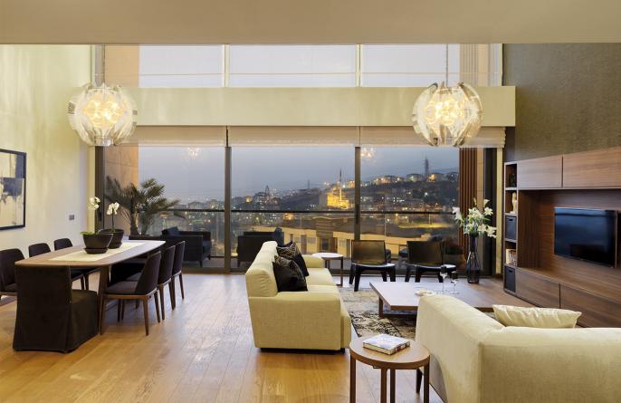 Ege Suits Sample Flats