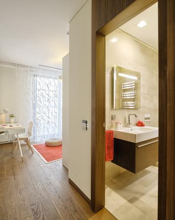 Ege Suits Sample Flats